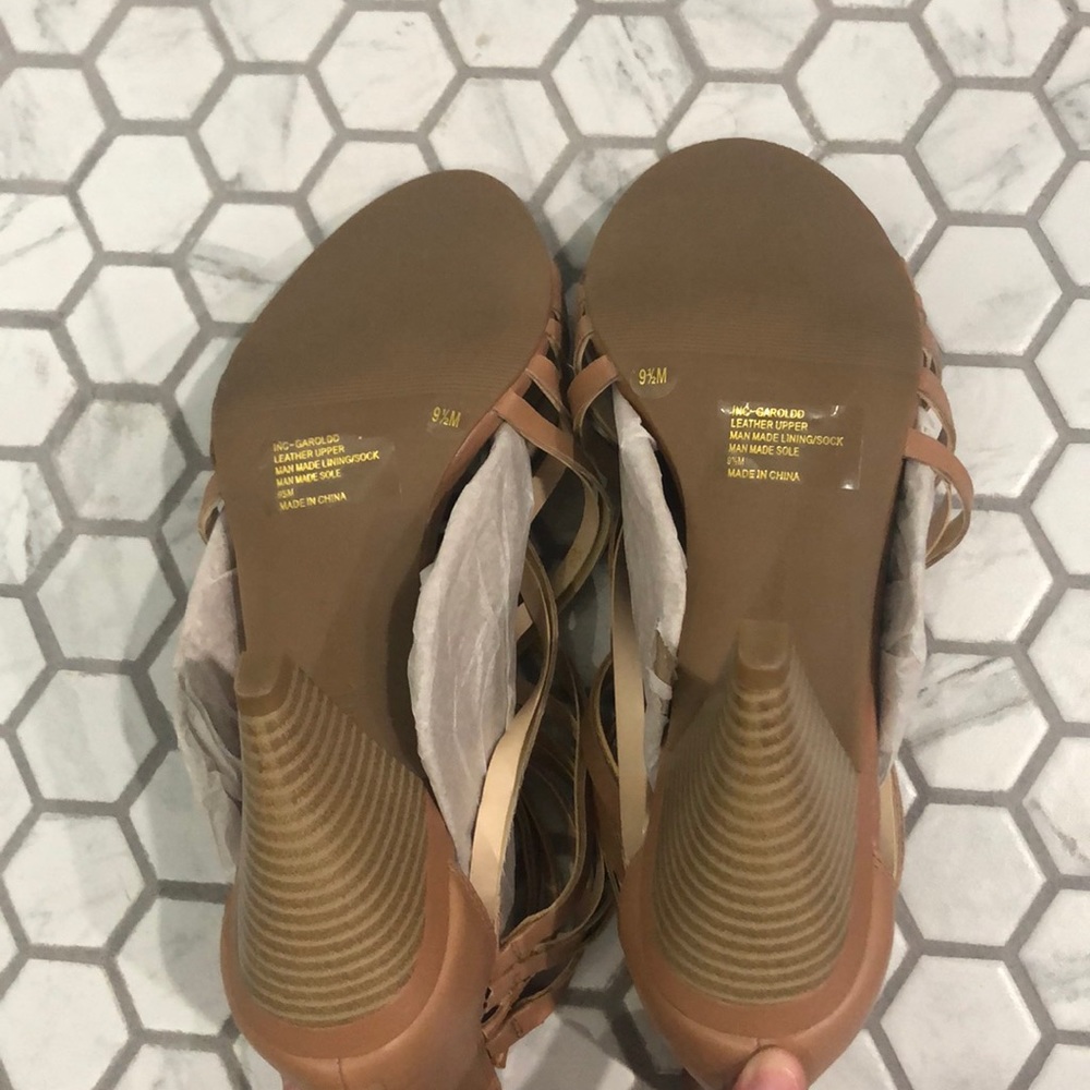 INC Garoldd Open Toe Tan Heel Sandal - Picture 5 of 5